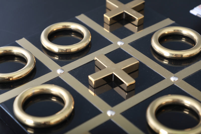 Premium Tic Tac Toe Noughts and Crosses board - Gold & White