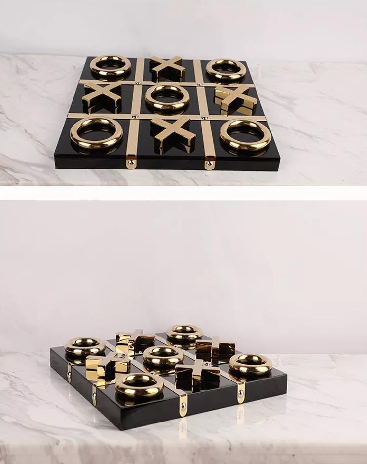 Premium Tic Tac Toe Noughts and Crosses board - Gold & White