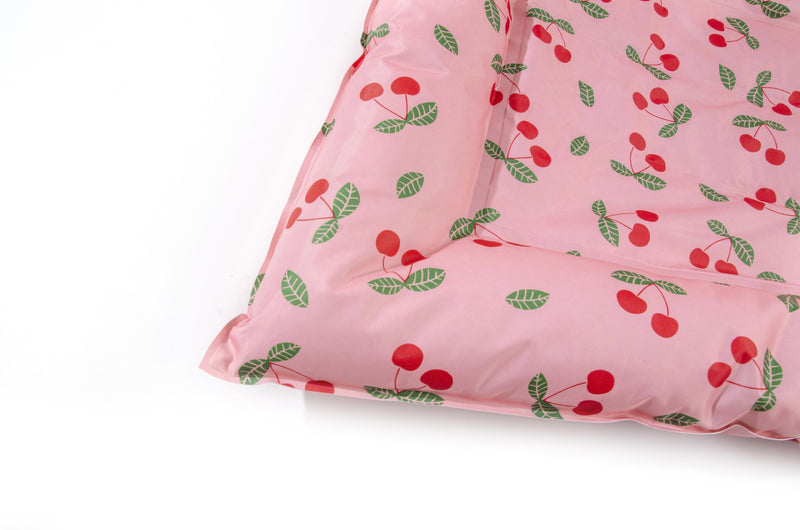 Furbulous Pet Cooling Bed Dog or Cat Non-Toxic Cooling Mat for Summer Rectangular 64cm x 76cm - Pink